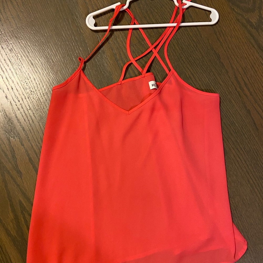 Hollister tank